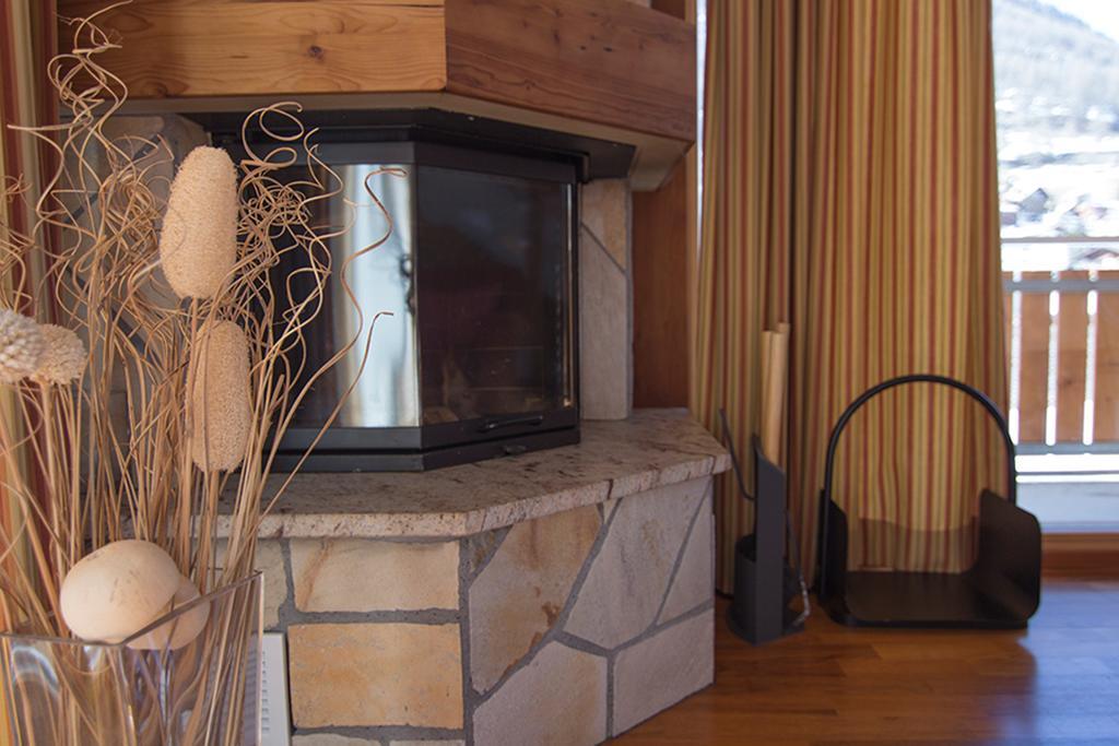 Chalet Haus Perla Saas Fee Pokoj fotografie